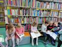 Przedszkolaki w bibliotece 